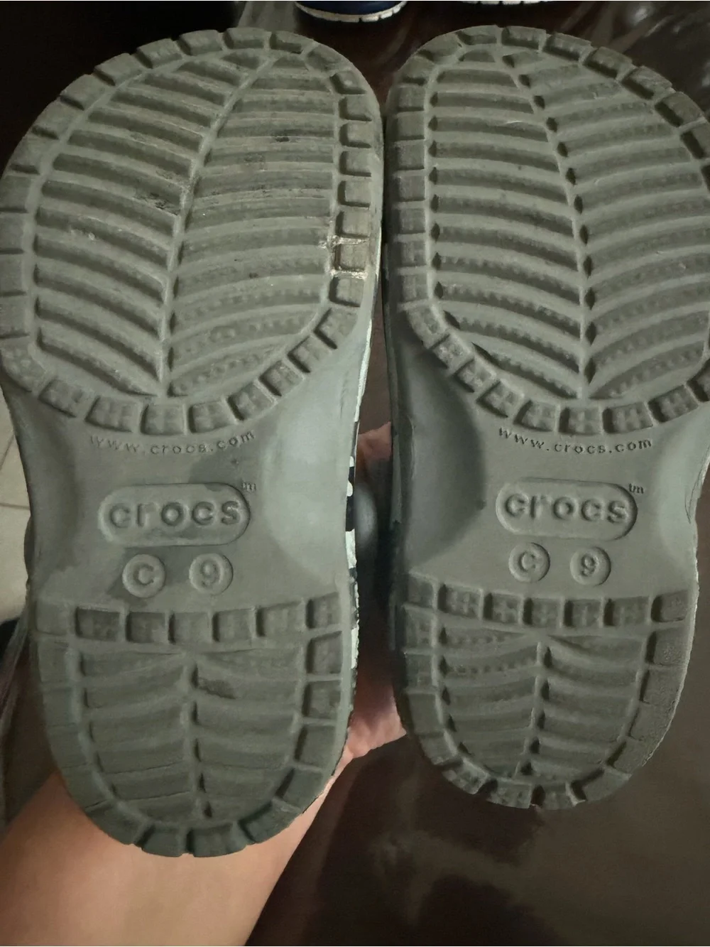 CROCS Kids Clog - Gray & White Camo